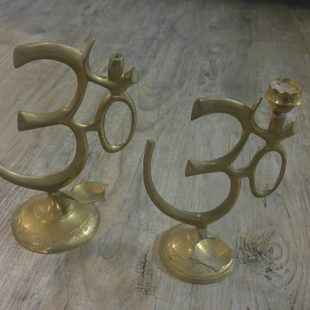 Omkar symbol incense holder